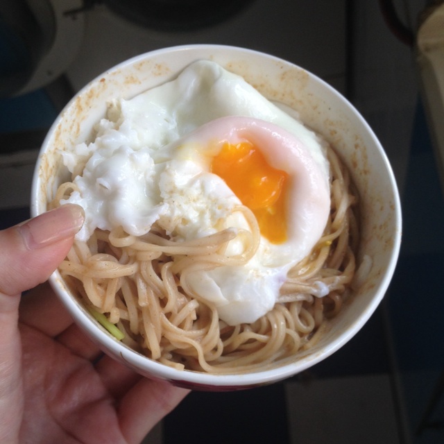 蛋黄麻酱拌面