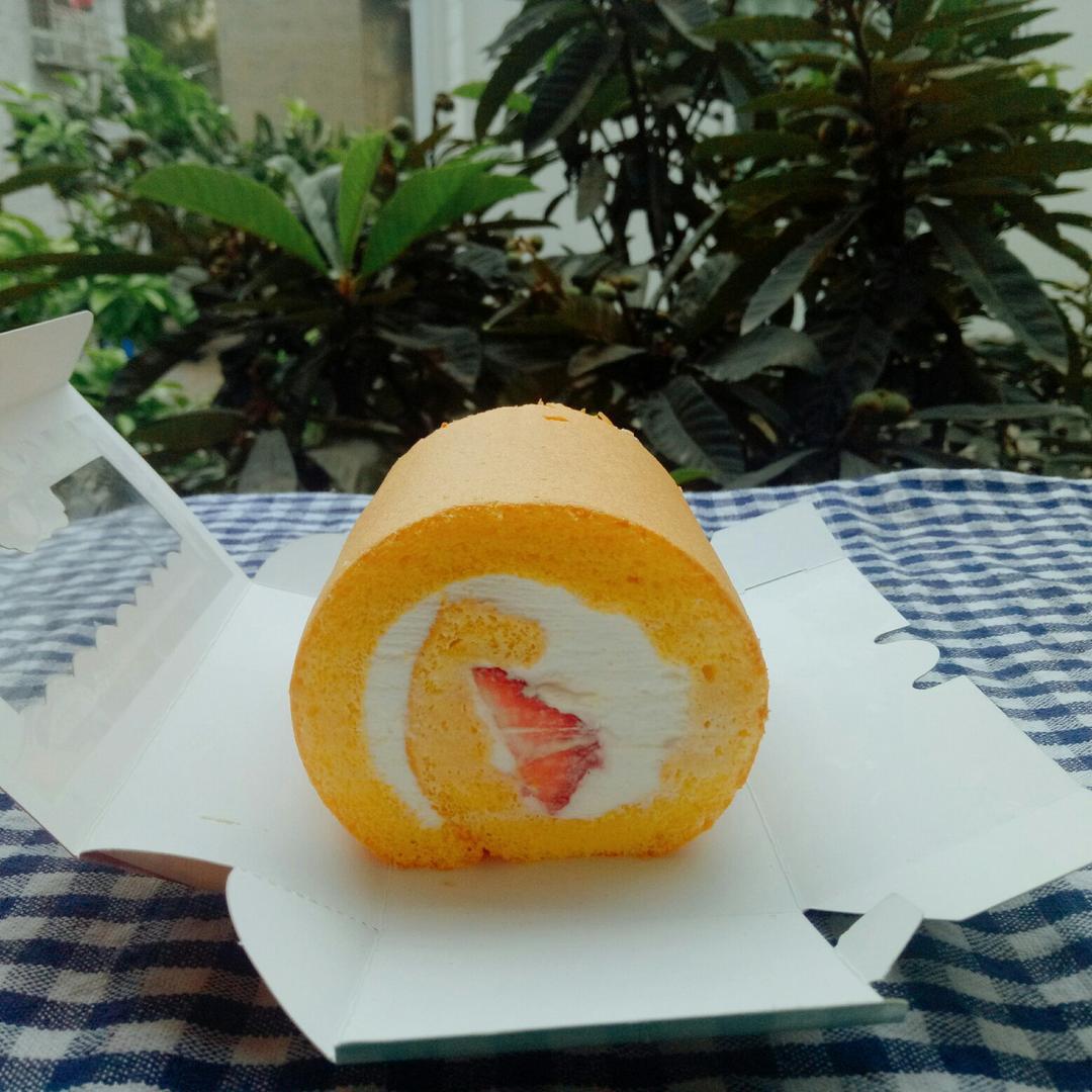 《Tinrry下午茶》教你做基础原味蛋糕卷