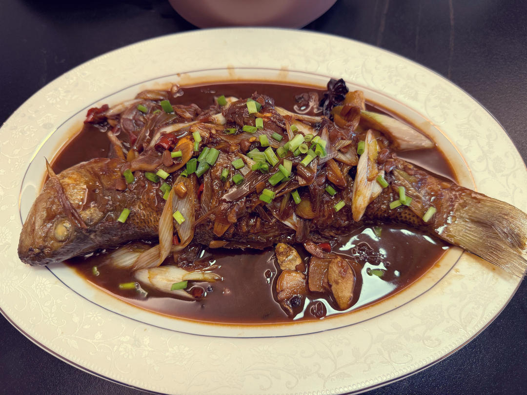 红烧鲈鱼