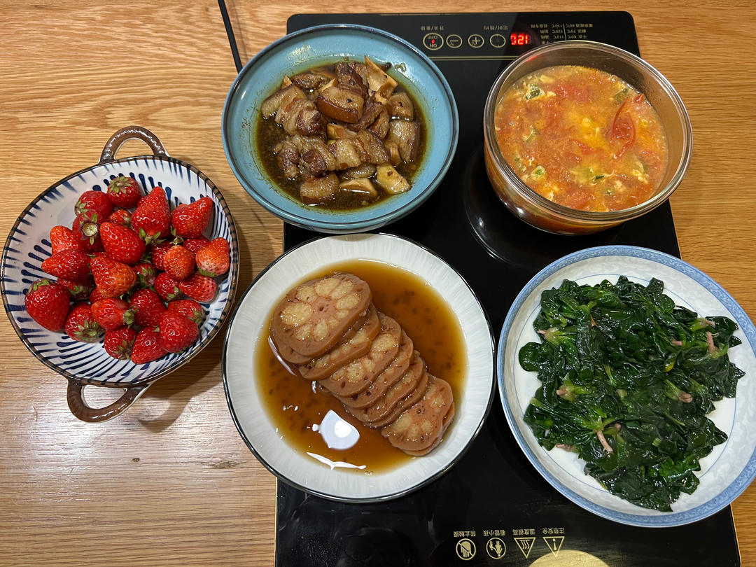 纪录周末餐桌