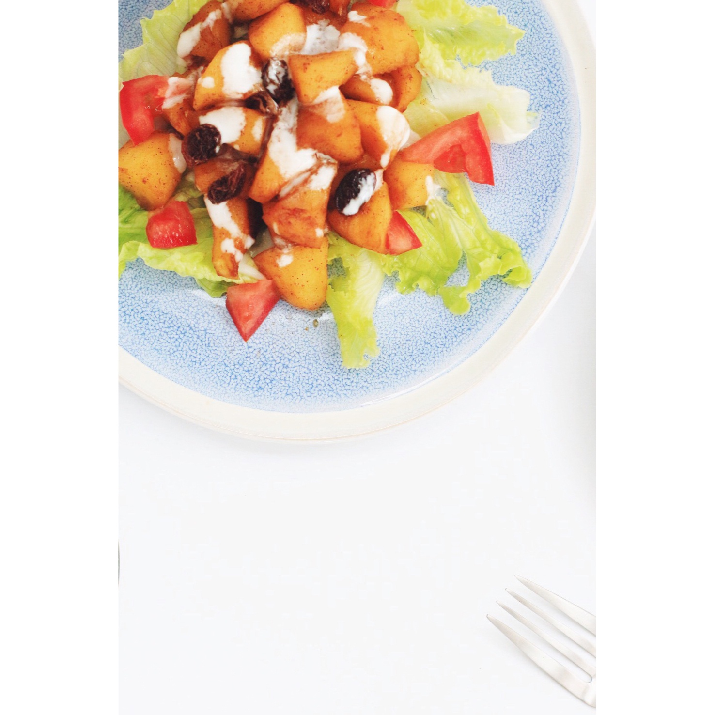 红糖肉桂苹果沙拉佐蜂蜜柚子酸奶酱