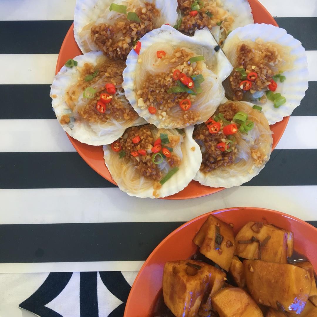 蒜蓉粉丝蒸扇贝
