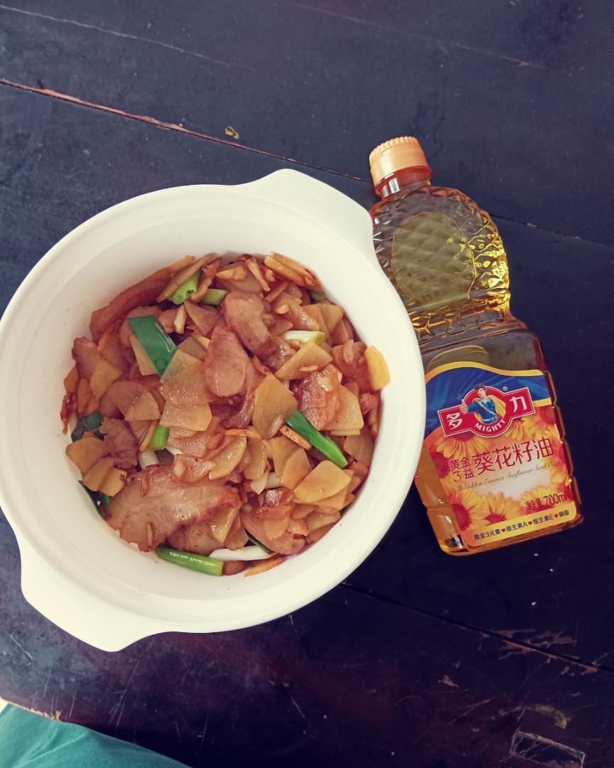 干煸回锅肉