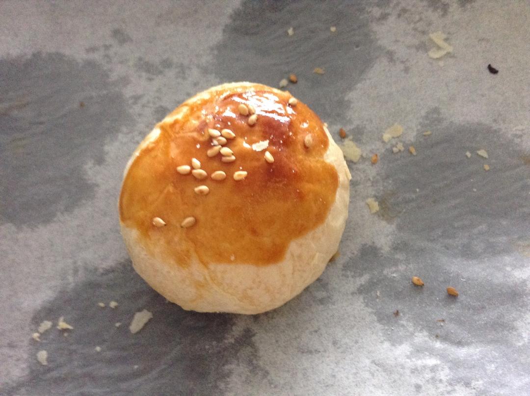 排四个小时队也买不到的鲜肉月饼，秘诀是放麻油！