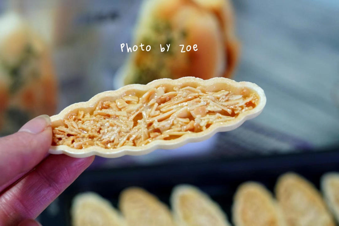 咔滋咔滋根本停不下来的超酥脆坚果糯米船