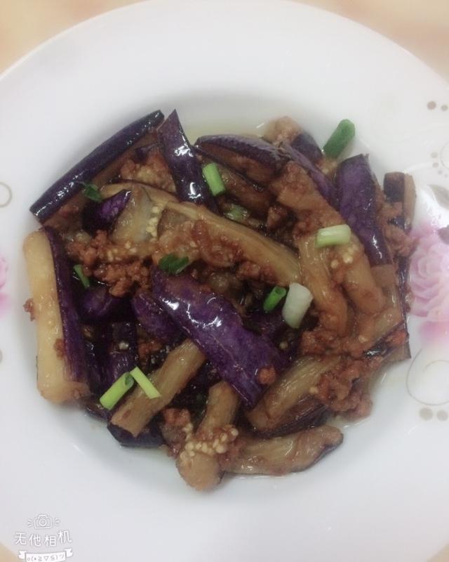 酱香肉末烧茄子