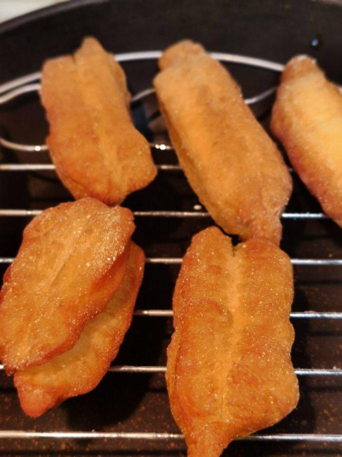 奶香酥脆的小油条（超详细版无泡打粉）