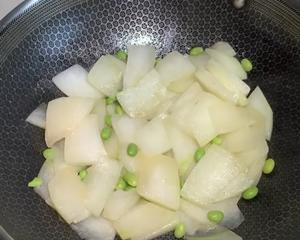 冬瓜毛豆 Stir fry Winter-melon and Edamame的做法 步骤3