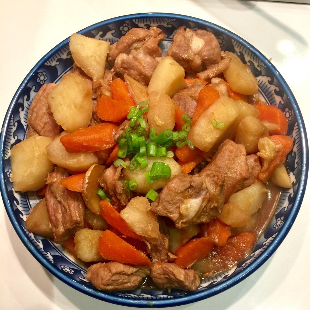 红烧排骨土豆