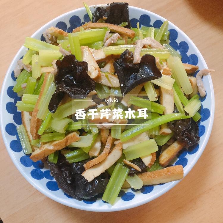芹菜炒肉丝香干