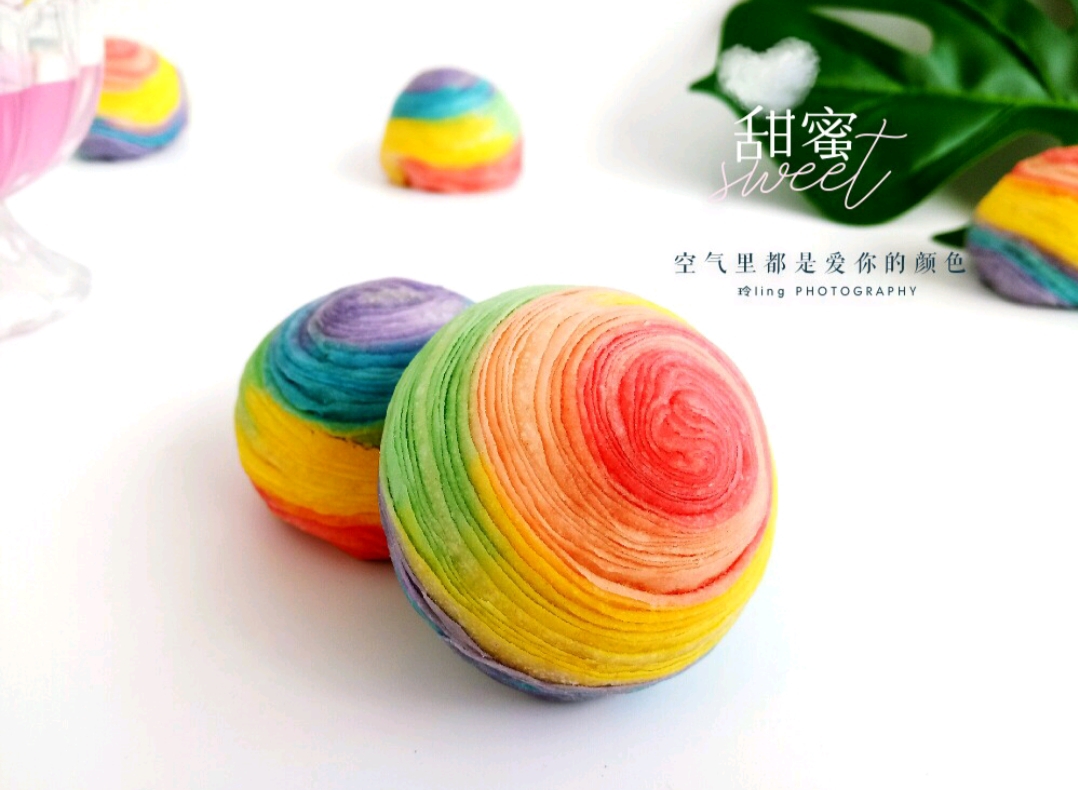 为爱种下一道彩虹：彩虹螺旋酥的做法