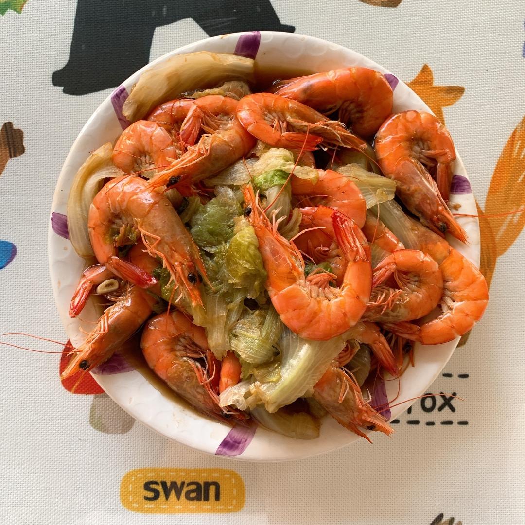 不到200大卡的减肥晚餐 - 无油蒜蓉虾生菜~~