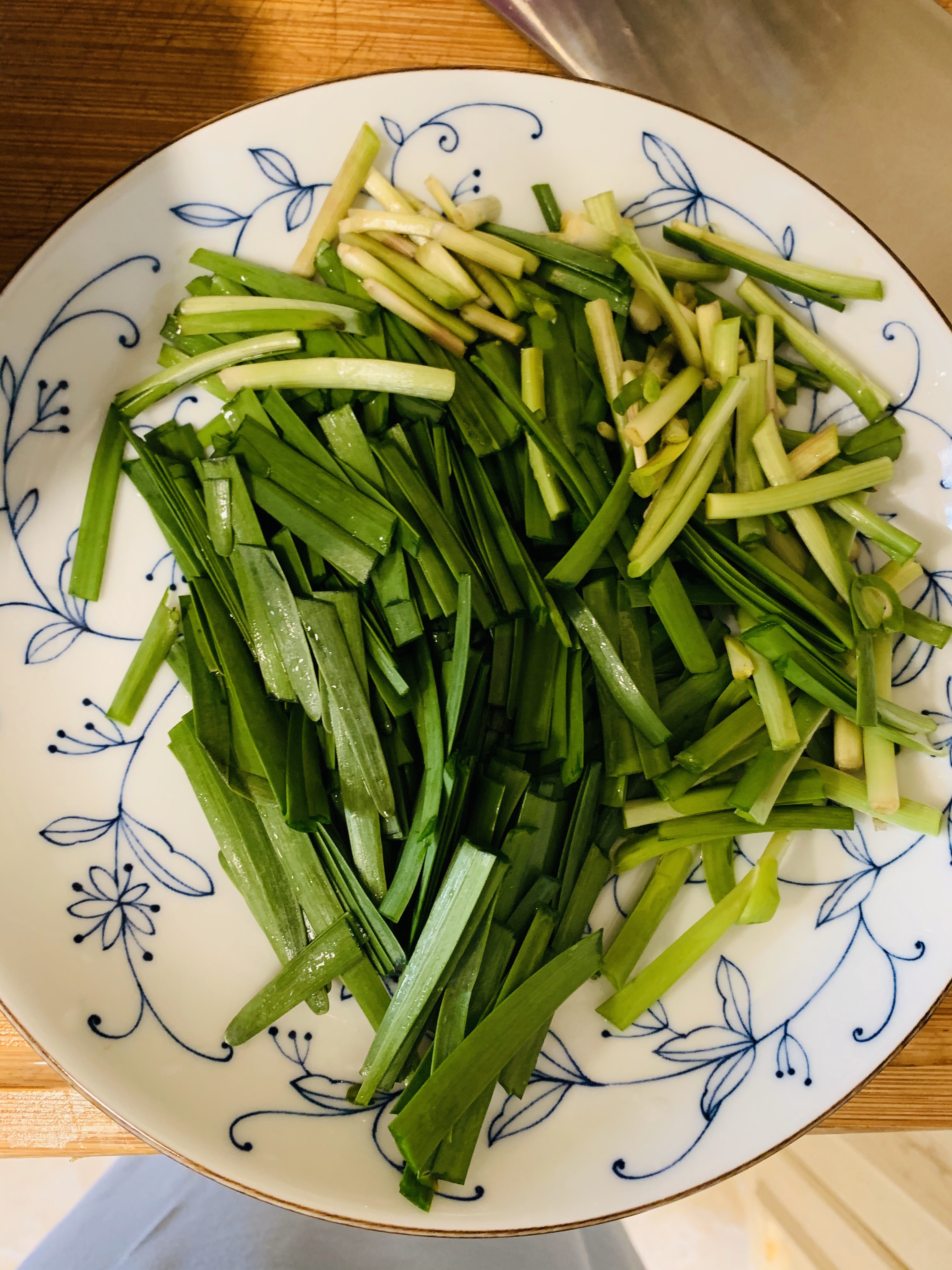 超下饭的家常菜韭菜炒土豆丝的做法 步骤2