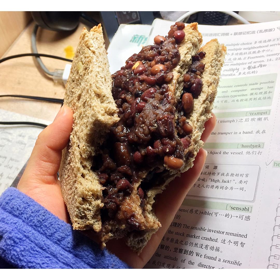 非常好吃的～紫米奶酪包（美味三明治）