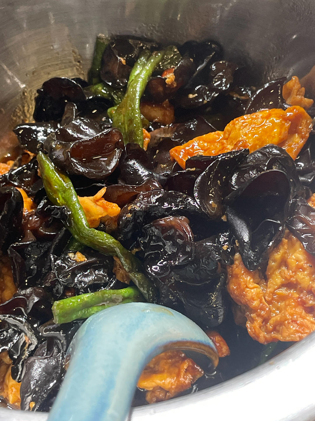 鱼香黑木耳炒蛋（泡发黑木耳）