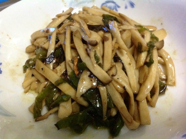 青椒素炒杏鲍菇