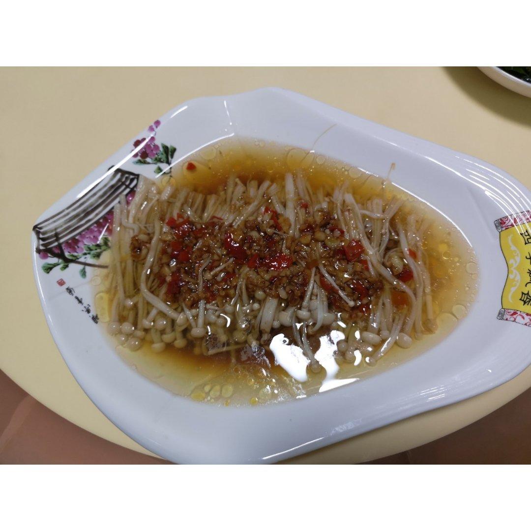 超美味又简单的蒜泥金针菇