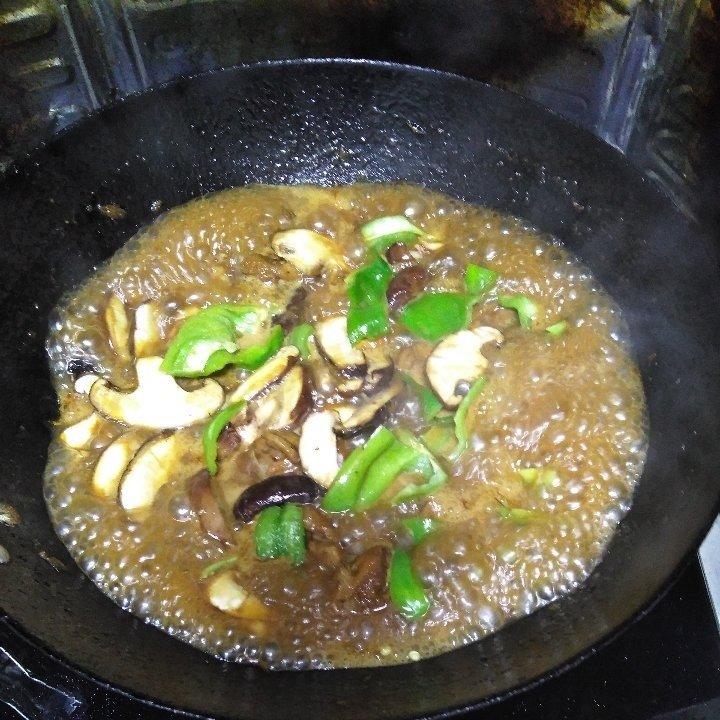 比饭店好吃很多倍的黄焖鸡