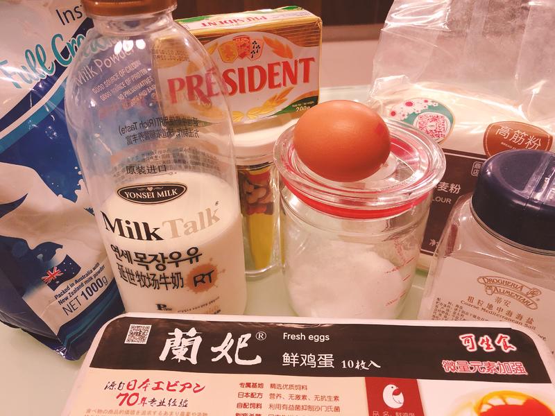 纯奶手撕吐司的做法 步骤1