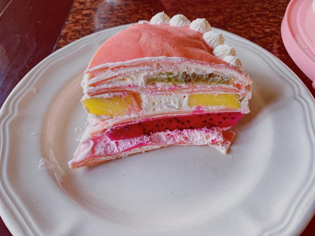 火龙果千层蛋糕