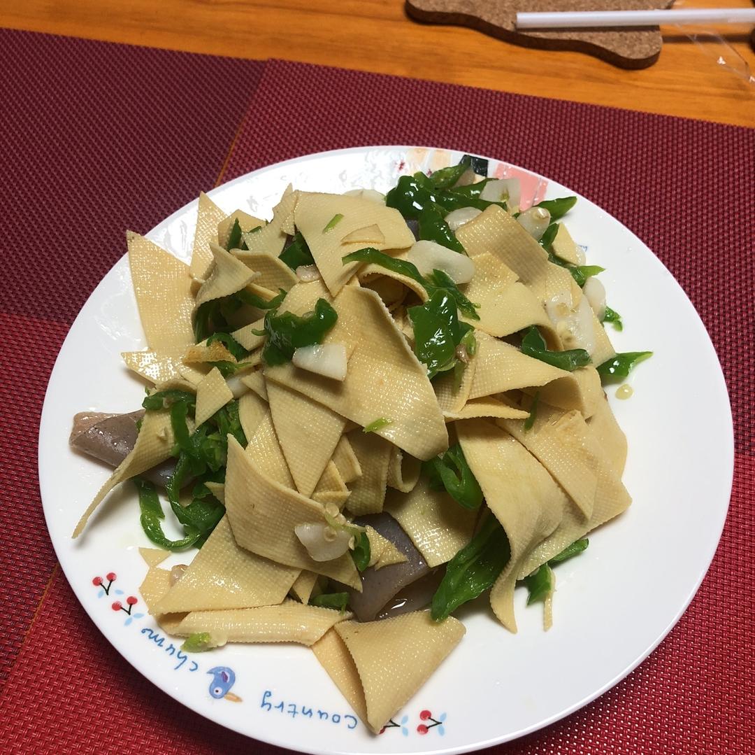 尖椒炒干豆腐