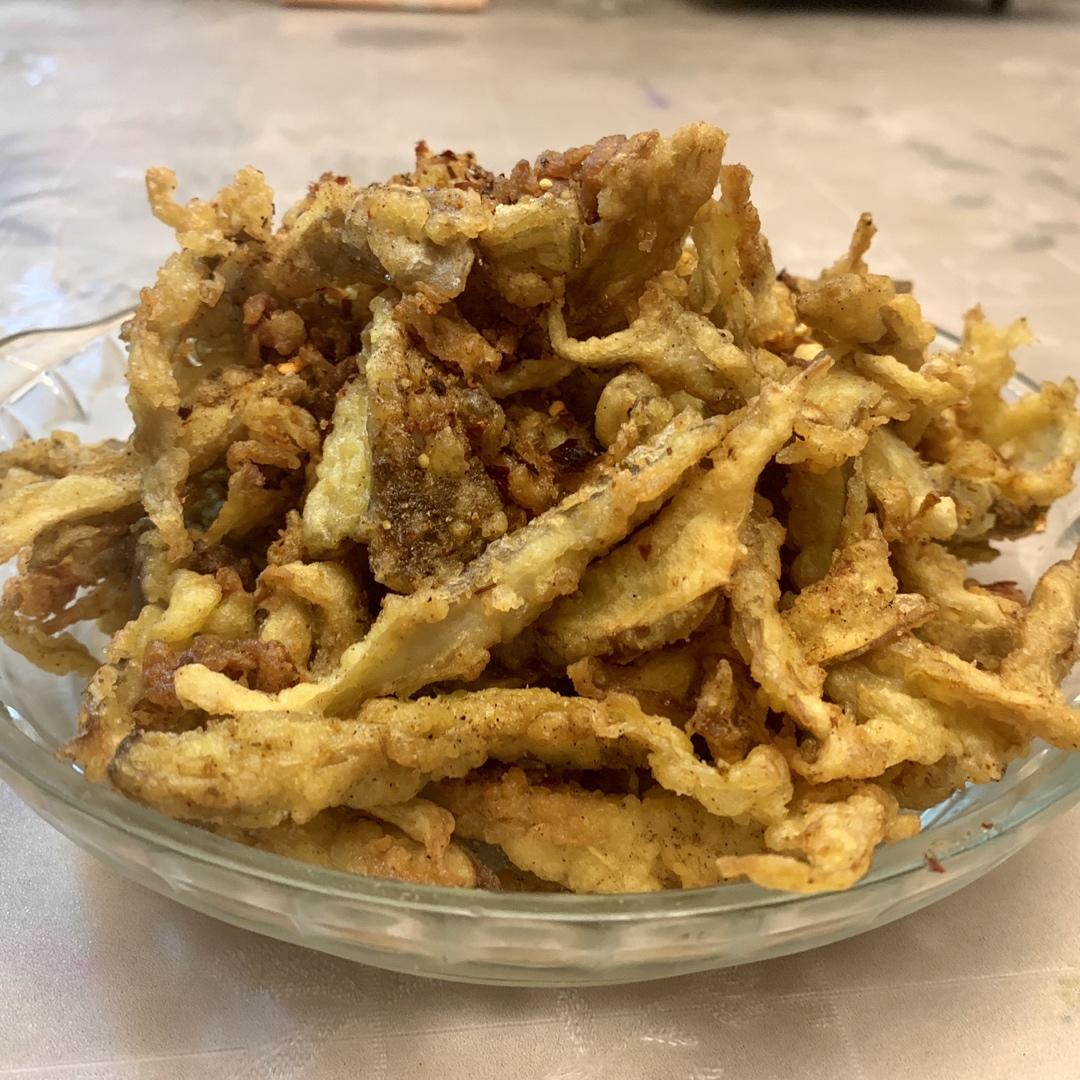 干炸蘑菇最家常做法 外酥里嫩鲜香可口 撒上椒盐竟然能吃出肉味