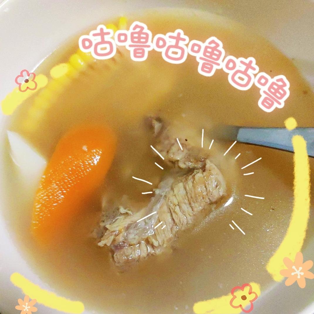 连吃三碗的玉米山药排骨汤