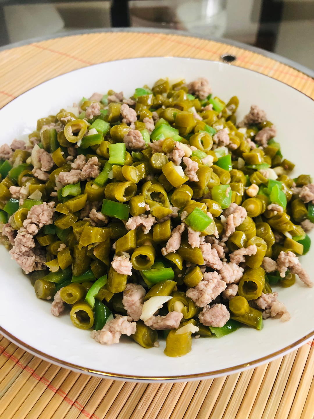 家常菜：自制酸豆角炒肉末