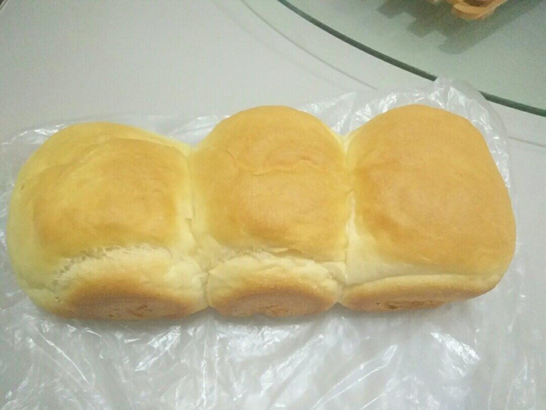 奶油蜜豆小吐司