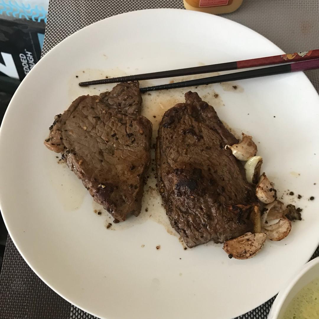 好吃到哭的煎牛排