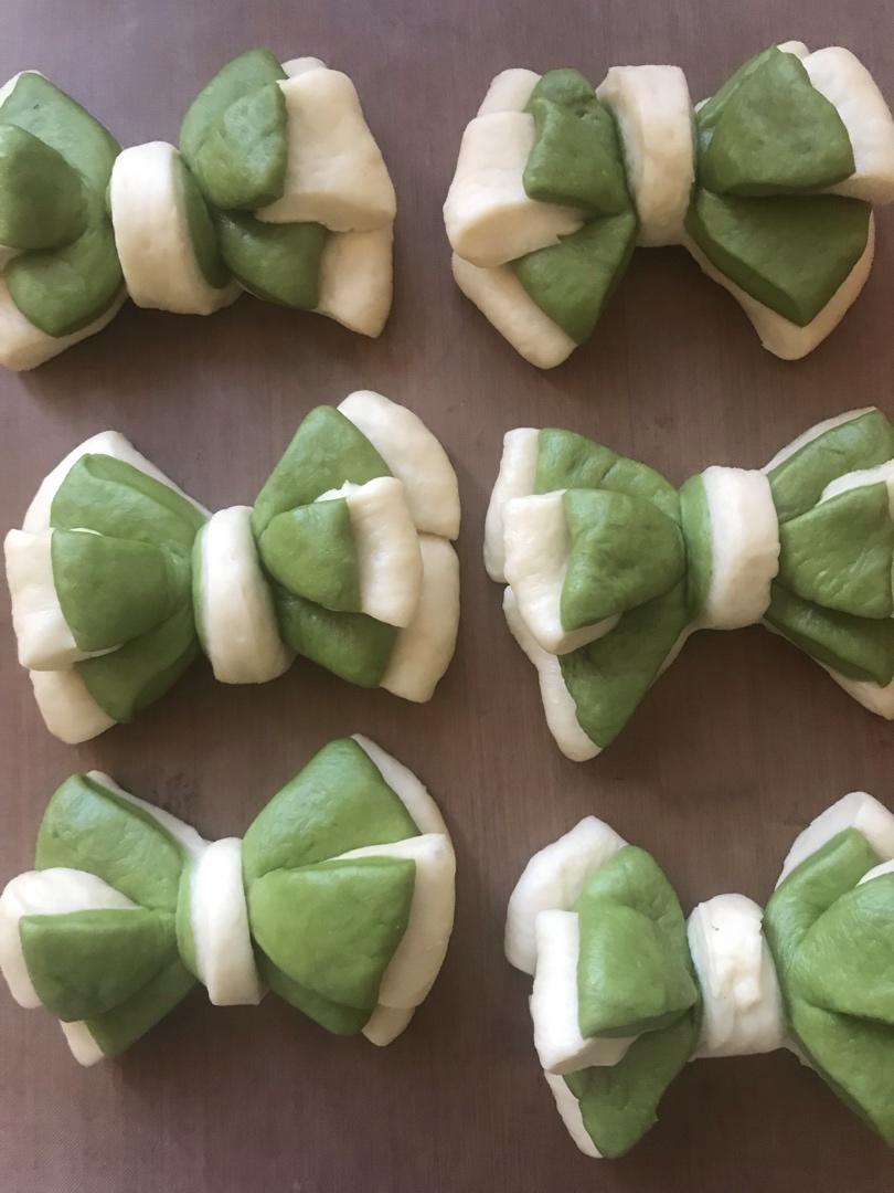 一次发酵网红粉色蝴蝶结豆沙面包（老夫的少女心啊）B74