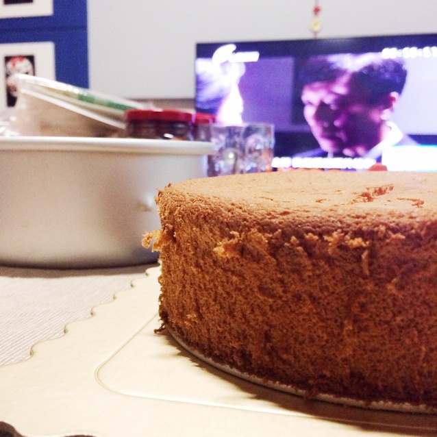 超简单完美戚风蛋糕（6寸2蛋）附打发、翻拌、脱模视频