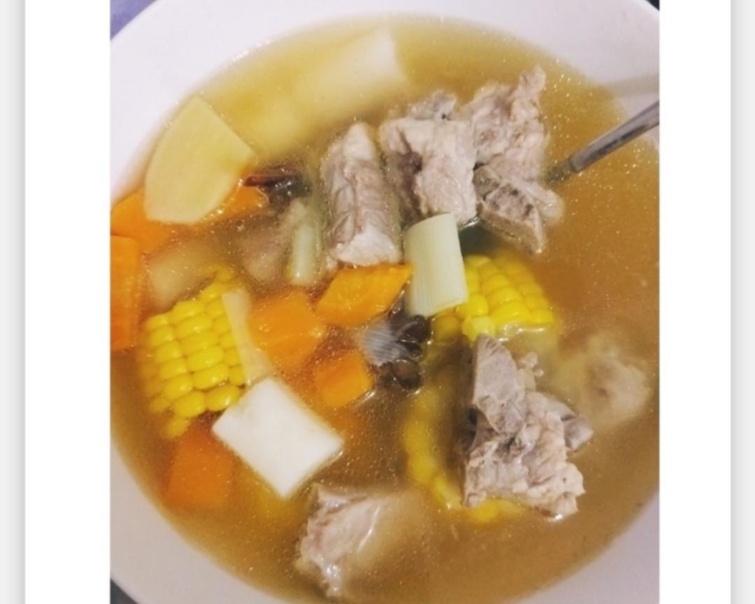 排骨玉米山药的做法