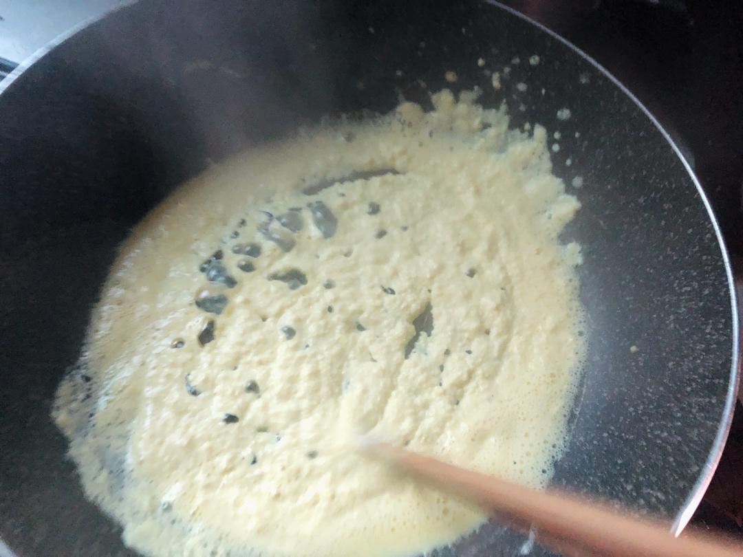 比哈根达斯还好吃的冰激凌（蛋黄是熟的，可以放心吃）