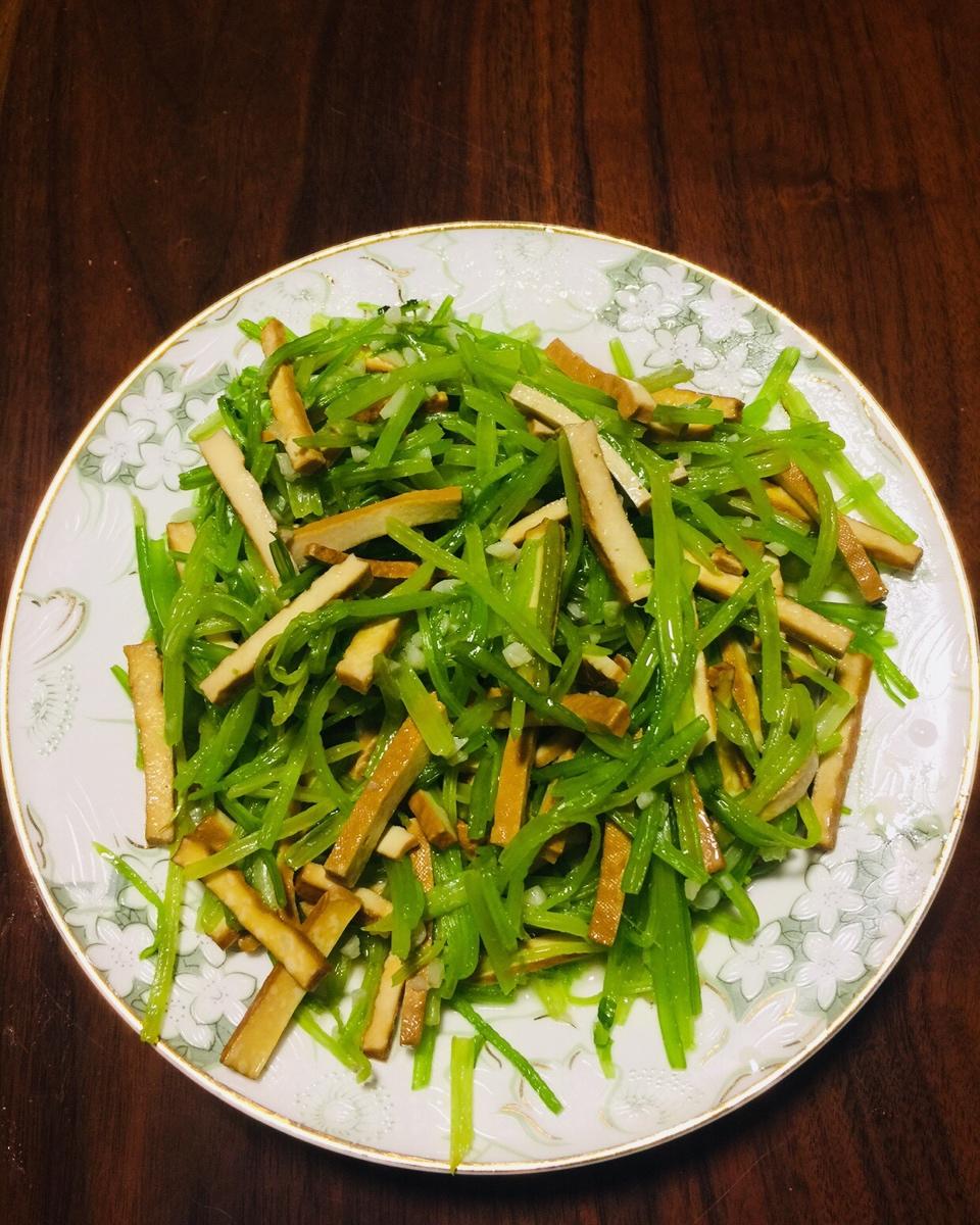 芹菜炒香干