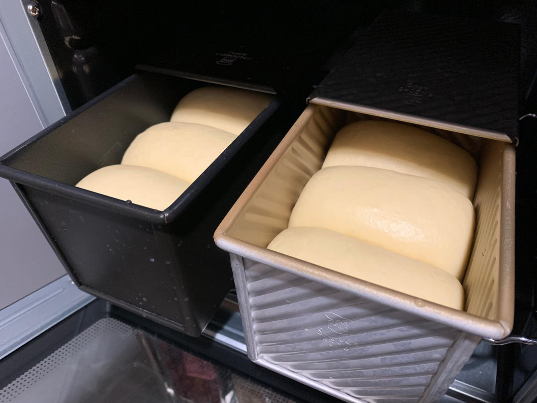 吐司，奶香手撕面包，超级香浓