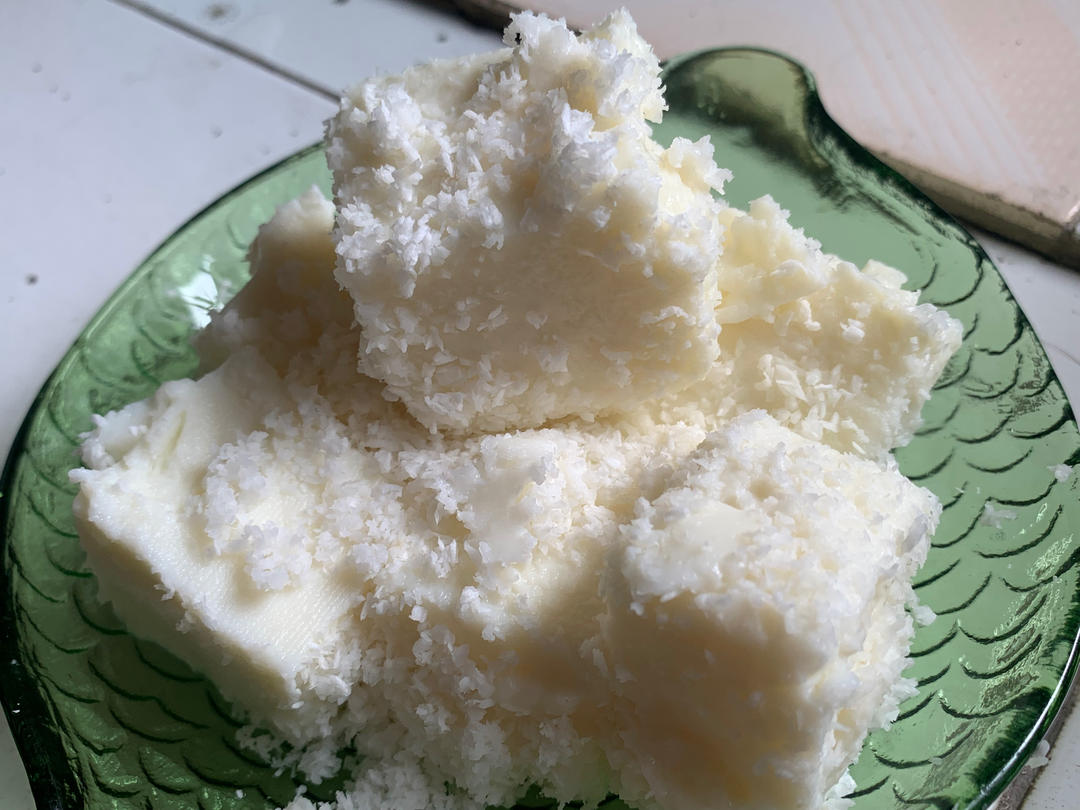 巨简单，巨好吃！椰蓉牛奶小方，儿子一次全扫完！
