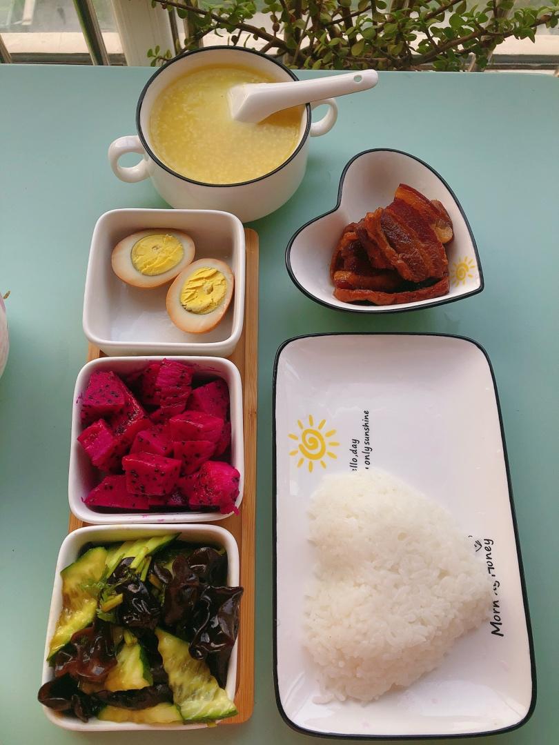 家有小学生，每日早餐记录