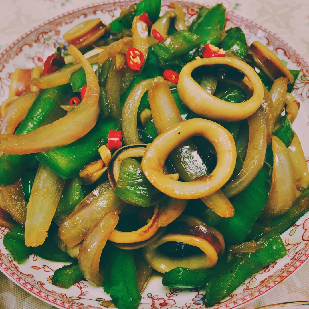 最好吃的酱爆鱿鱼圈