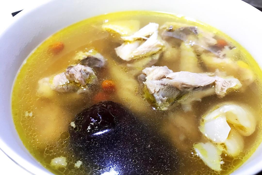 【小森妈妈菜谱】孕妇靓汤花胶炖鸡