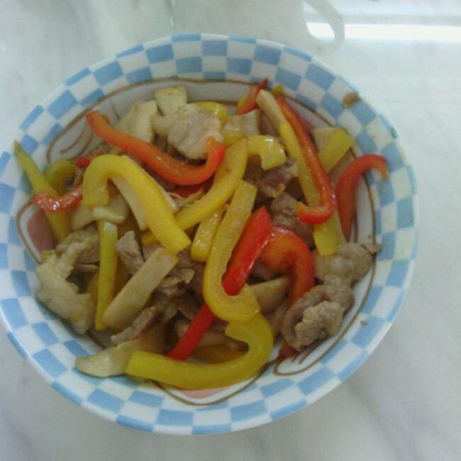 青椒素炒杏鲍菇