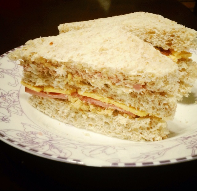 吞拿鱼玉米三明治