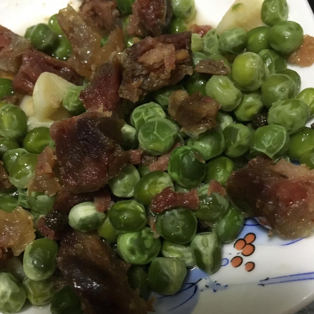 青豆炒腊肠