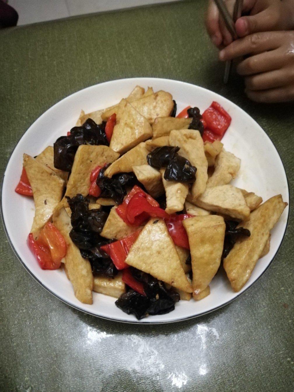 豆腐这样做比大鱼大肉都好吃，简单易做又下饭