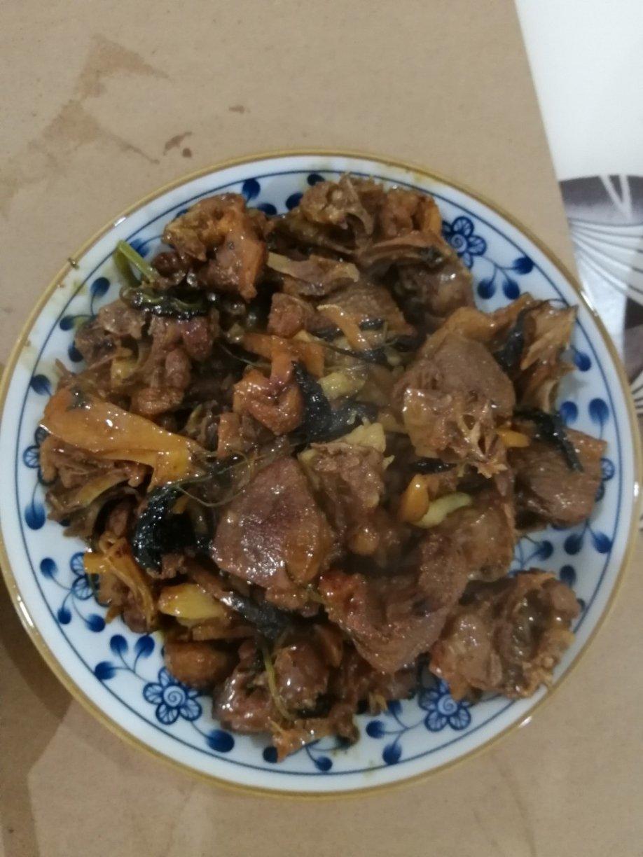 紫苏焖鸭