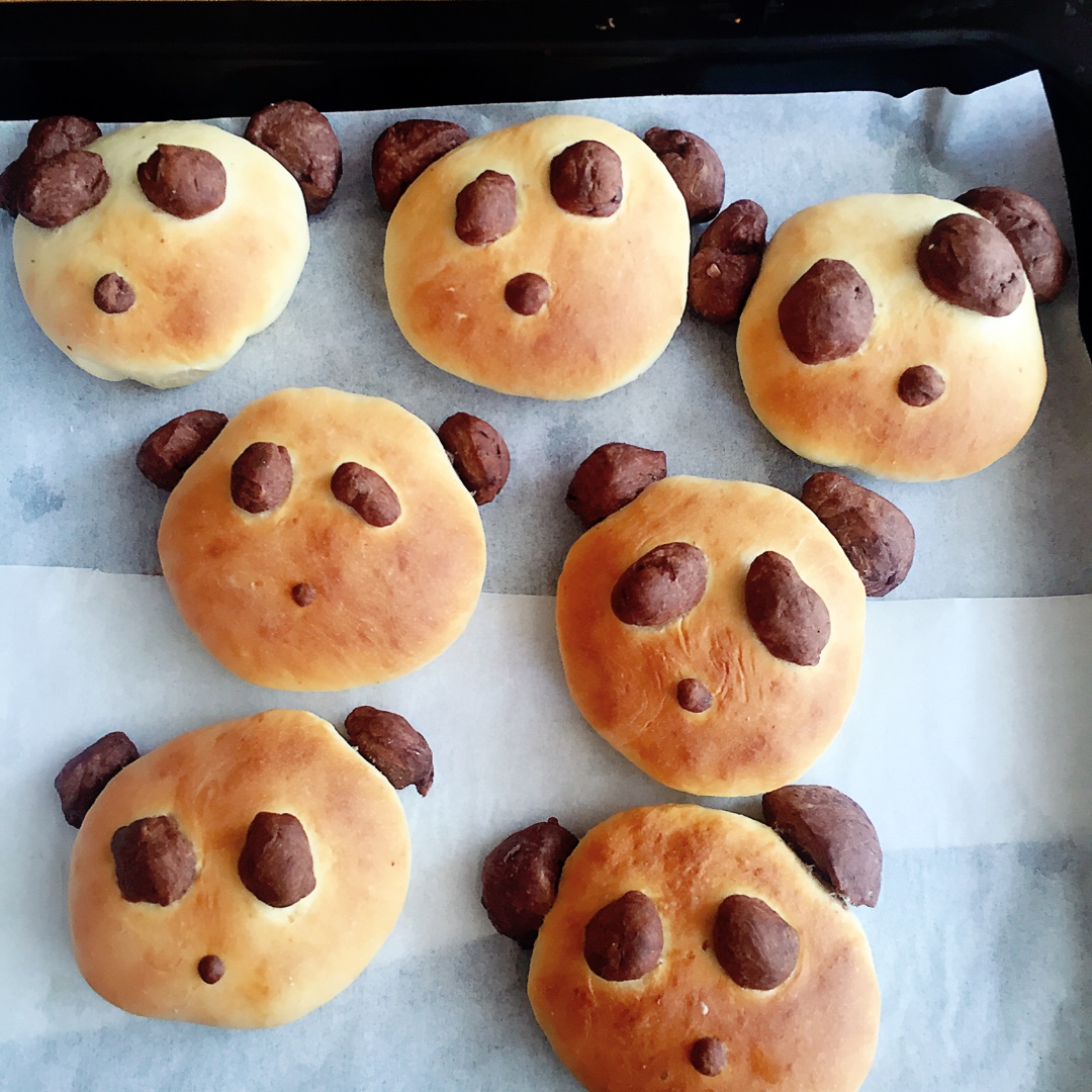 方媛万岁万万岁做的熊猫面包