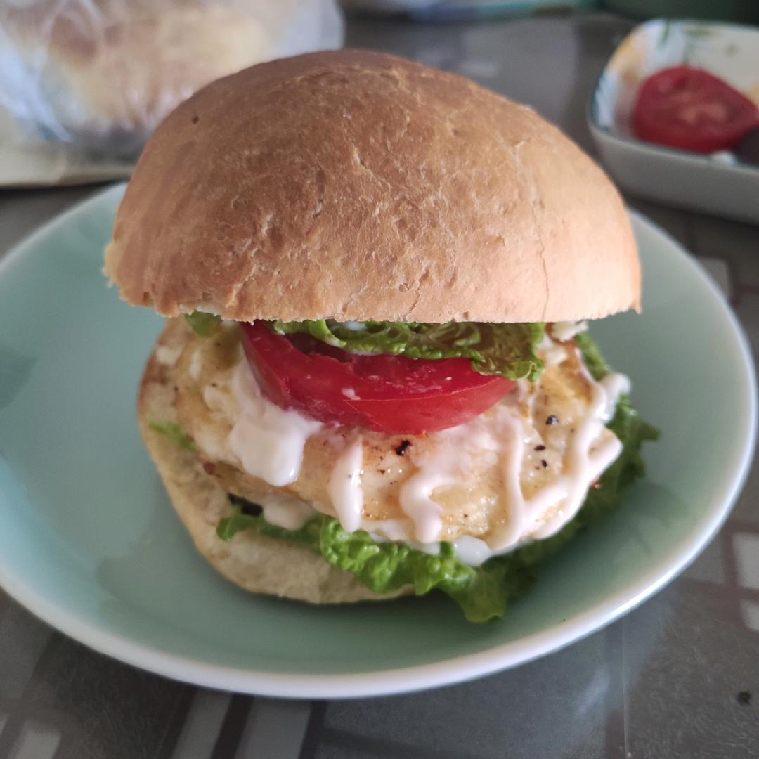 牛肉汉堡 煎出香嫩多汁的牛肉饼