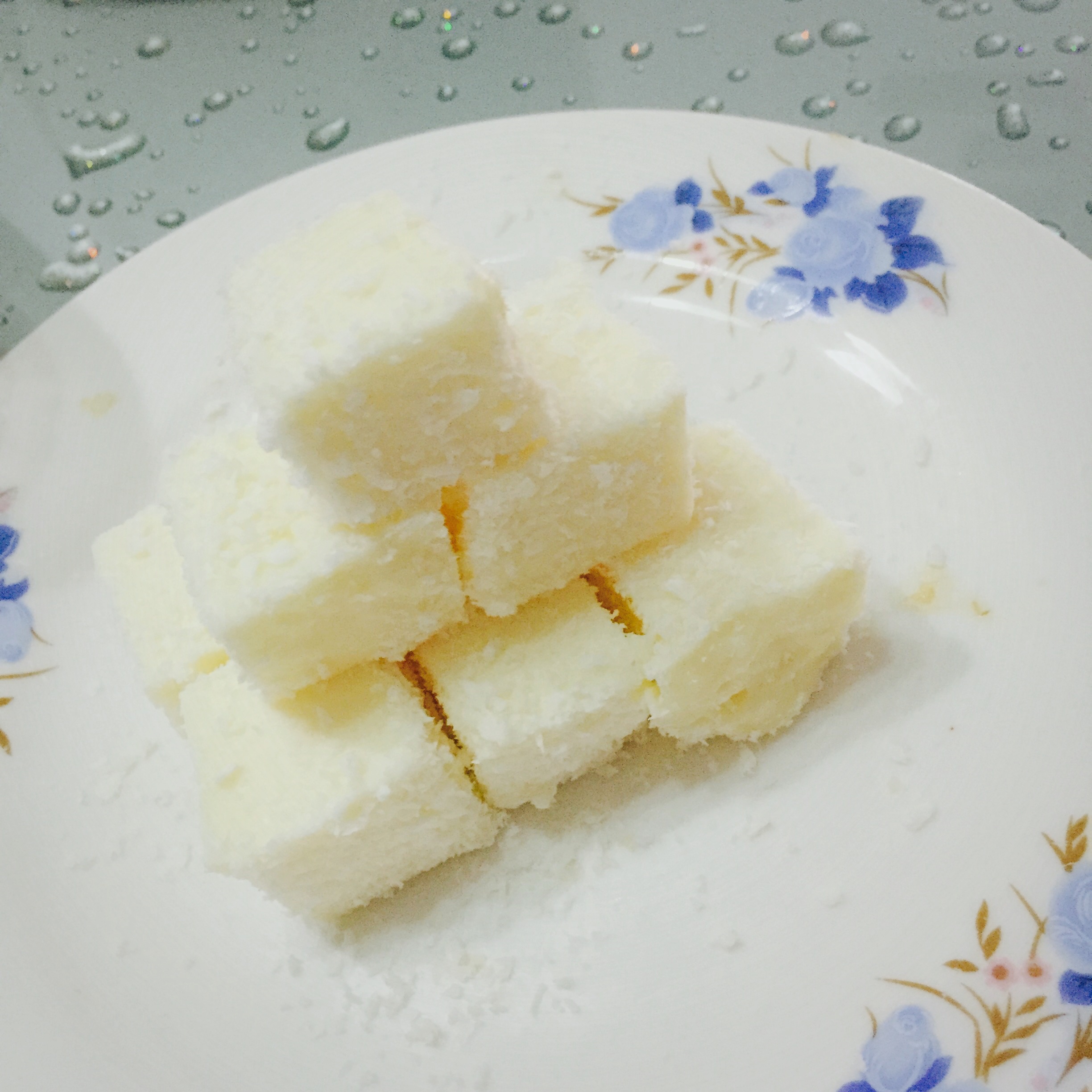 椰蓉牛奶小方