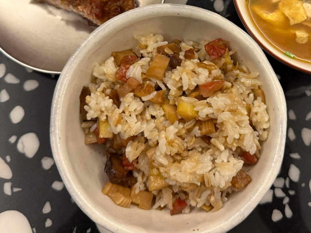 腊味春笋饭-春日限定