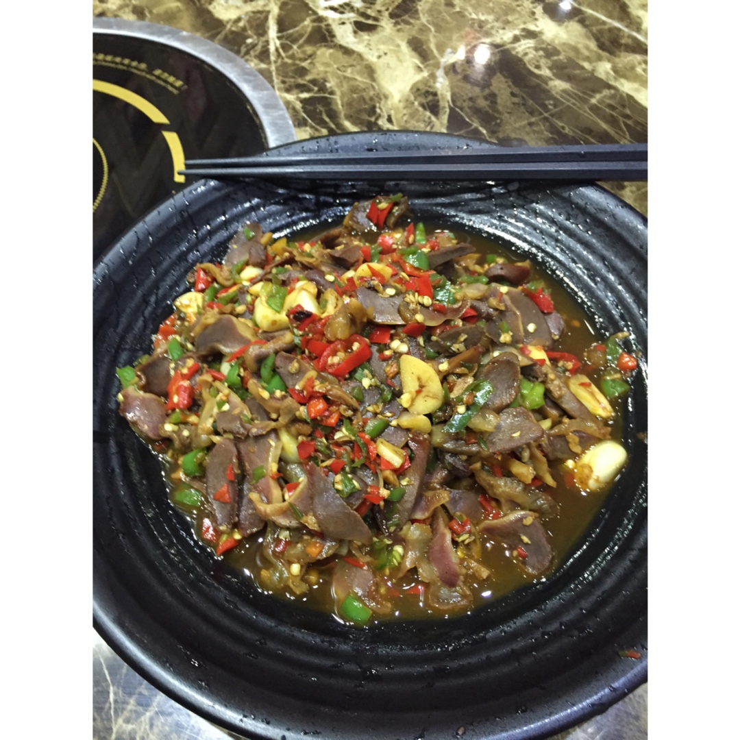 剁椒辣炒鸡胗